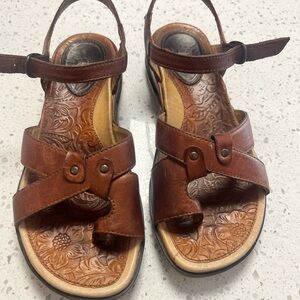 Ariat Brown Leather Floral-Tooled Sandals